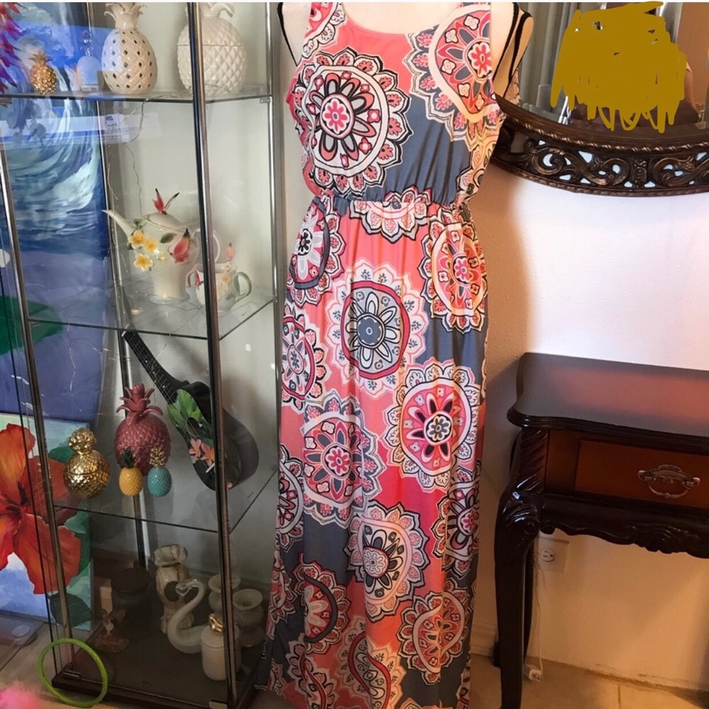 NWOT Maxi dress🌸🌺🌸